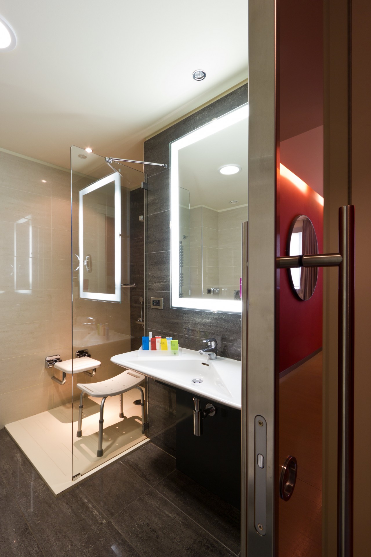 UNAHOTELS T Hotel Cagliari Bagno Accessibile Disabili 2